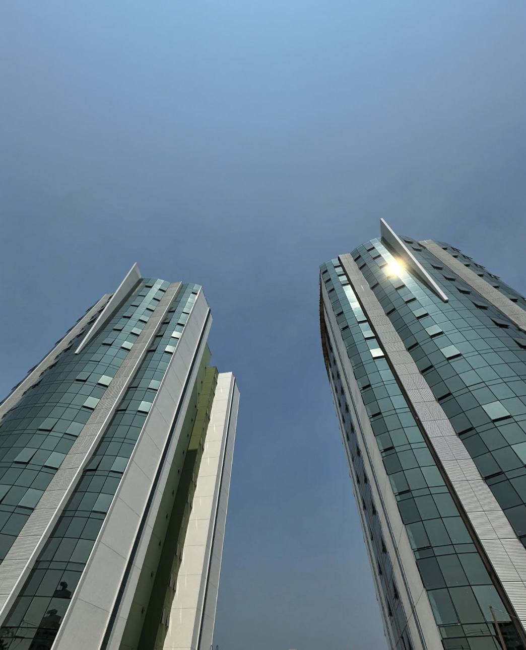 Fachada do edifício Via Towers Corporate Buildings, onde a INCA está localizada